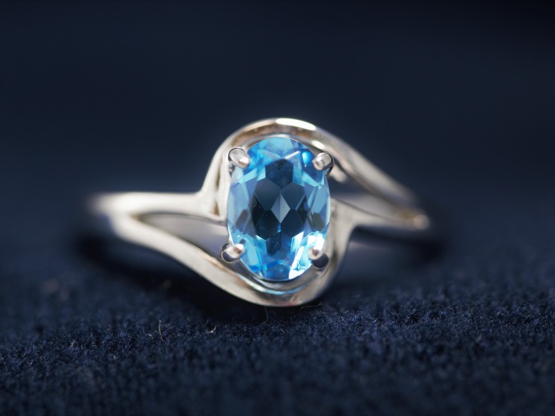 The 4Cs to buying a gemstone ring