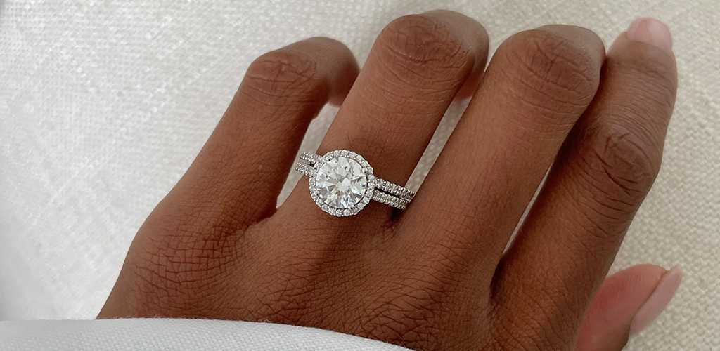 How Much Should You Spend on An Engagement Ring?