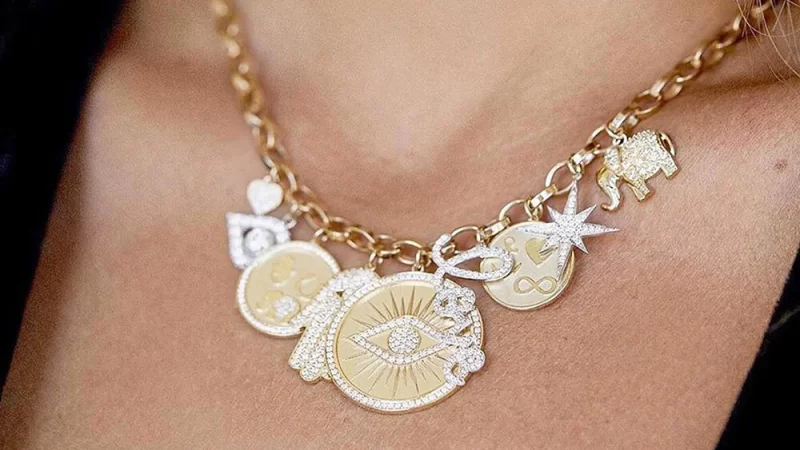 Charm Necklaces That Add Subtle Personality to Workwear and Casual Looks